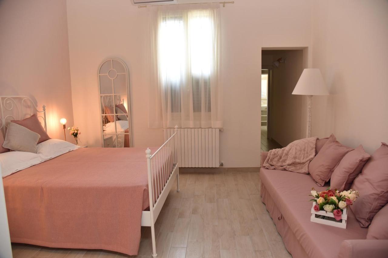Ai Raggi Di Sole Bed and Breakfast Lecce Exteriör bild