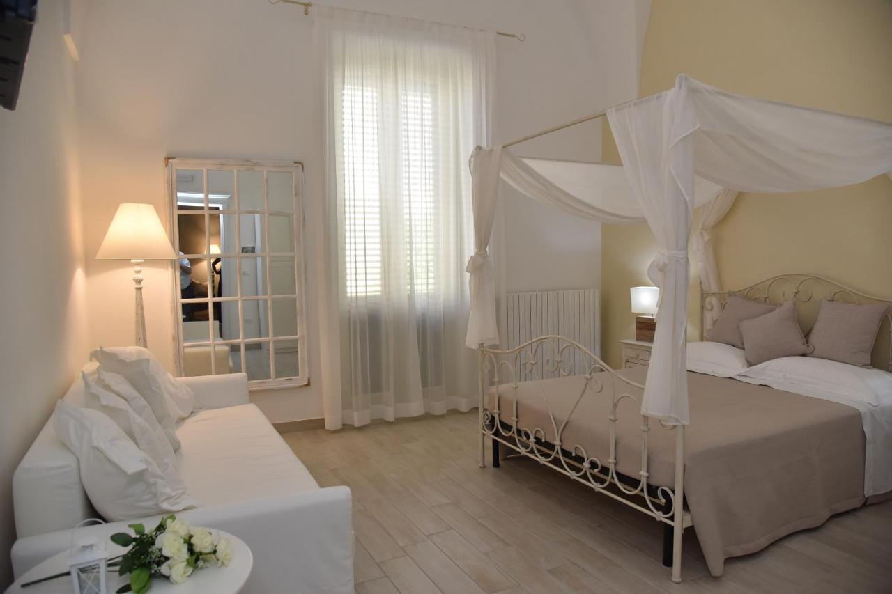 Ai Raggi Di Sole Bed and Breakfast Lecce Exteriör bild