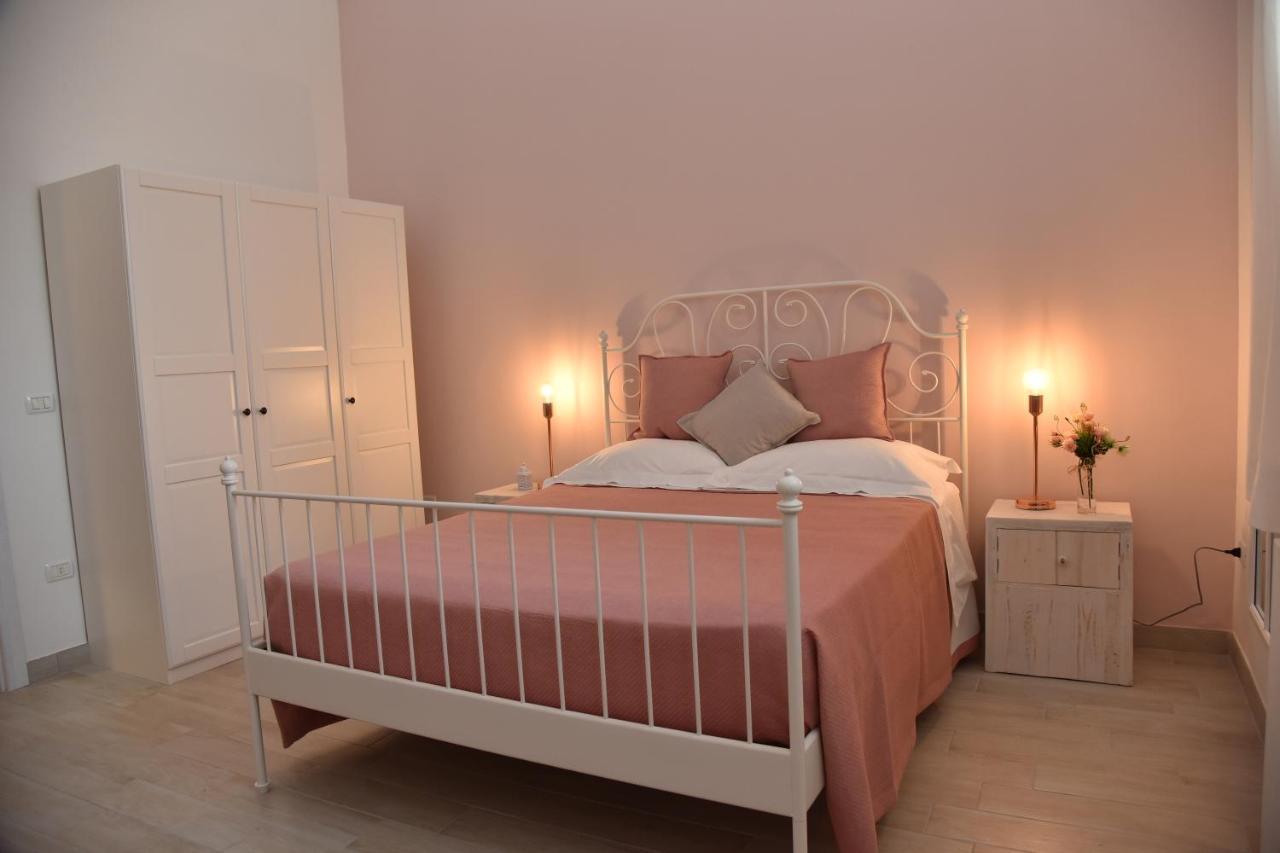 Ai Raggi Di Sole Bed and Breakfast Lecce Exteriör bild