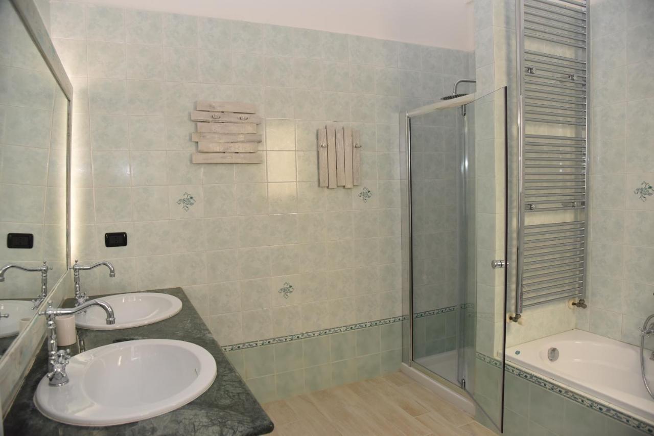 Ai Raggi Di Sole Bed and Breakfast Lecce Exteriör bild