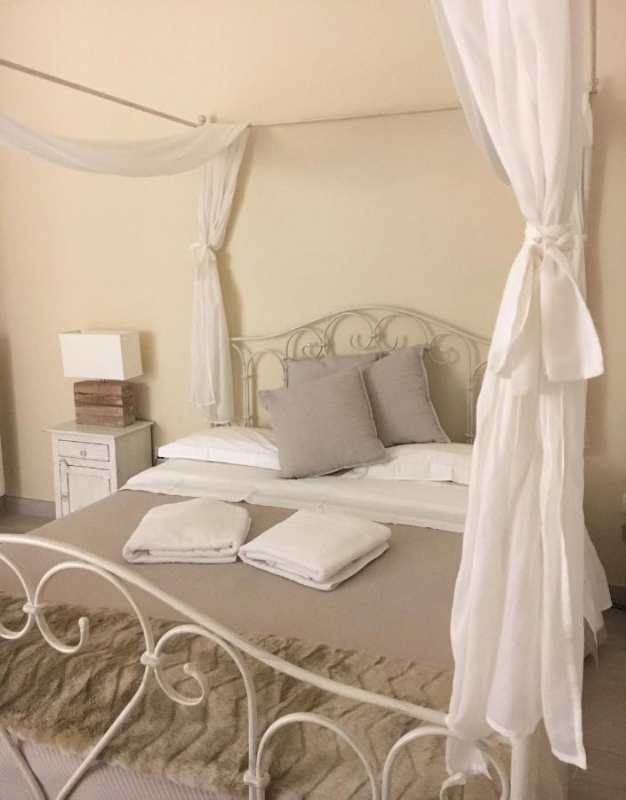 Ai Raggi Di Sole Bed and Breakfast Lecce Exteriör bild
