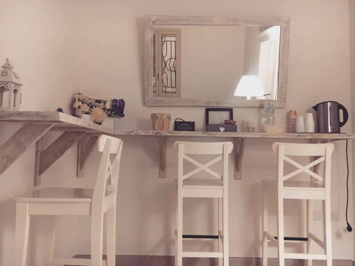 Ai Raggi Di Sole Bed and Breakfast Lecce Exteriör bild