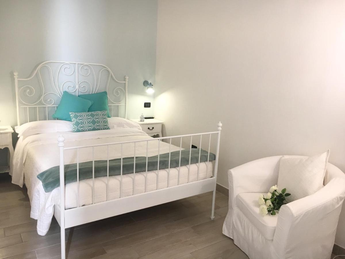 Ai Raggi Di Sole Bed and Breakfast Lecce Exteriör bild