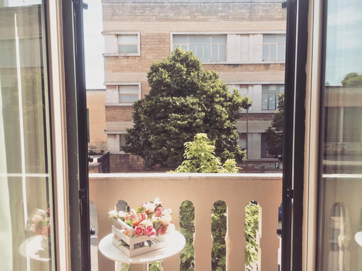 Ai Raggi Di Sole Bed and Breakfast Lecce Exteriör bild