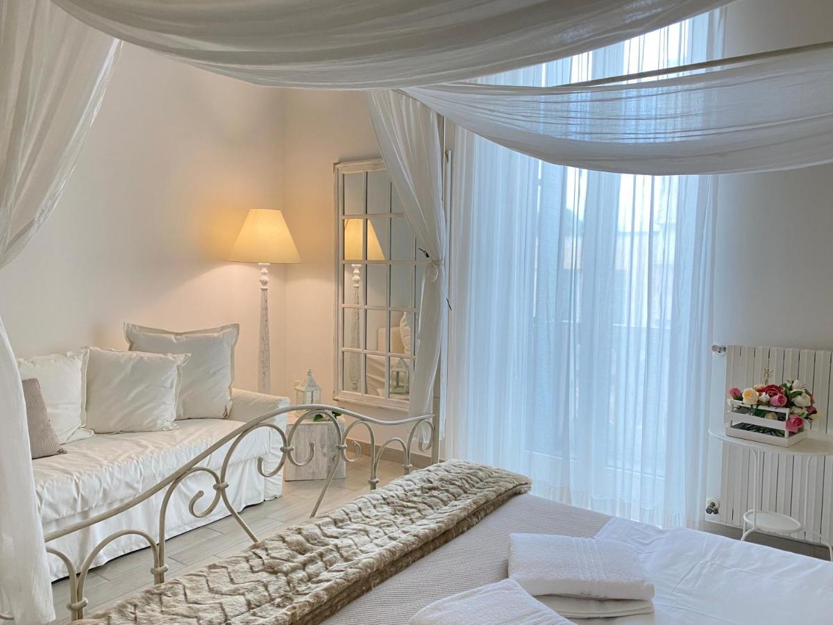 Ai Raggi Di Sole Bed and Breakfast Lecce Exteriör bild