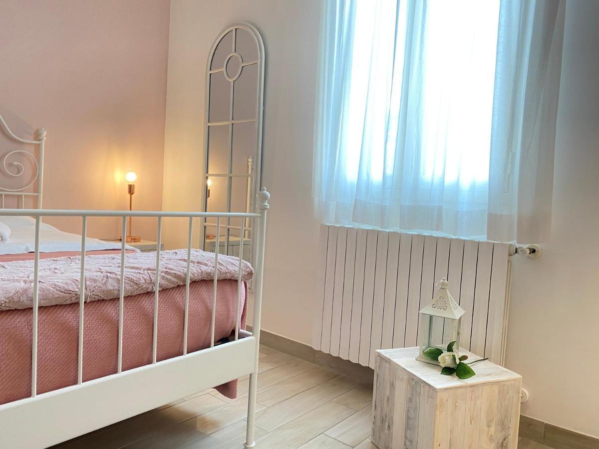 Ai Raggi Di Sole Bed and Breakfast Lecce Exteriör bild